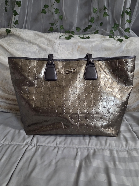 Salvatore Ferragamo Handbags - Salvatore Frrragamo Gancini Tote Bag